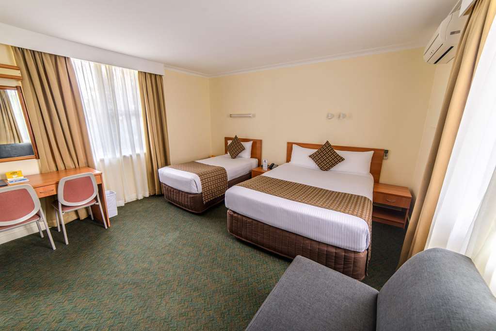 Comfort Inn North Shore Sydney Room photo