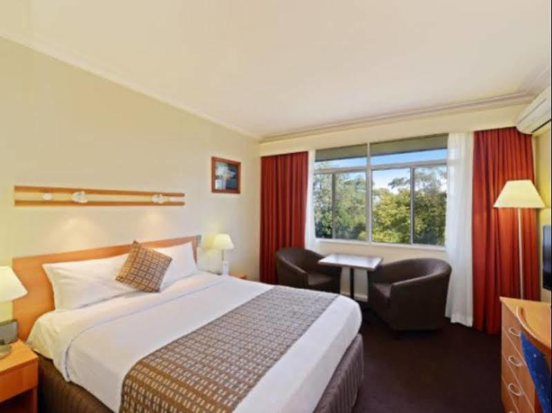 Comfort Inn North Shore Sydney Exterior photo