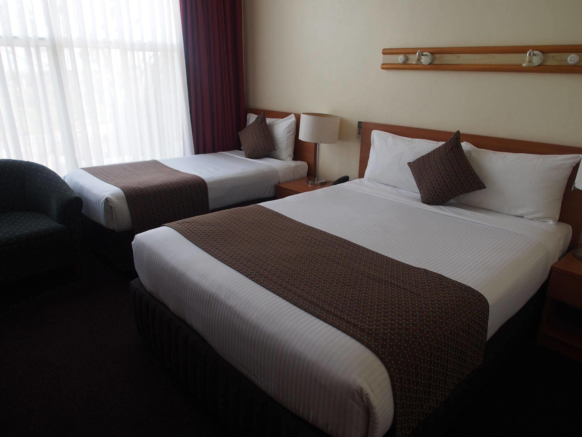 Comfort Inn North Shore Sydney Exterior photo